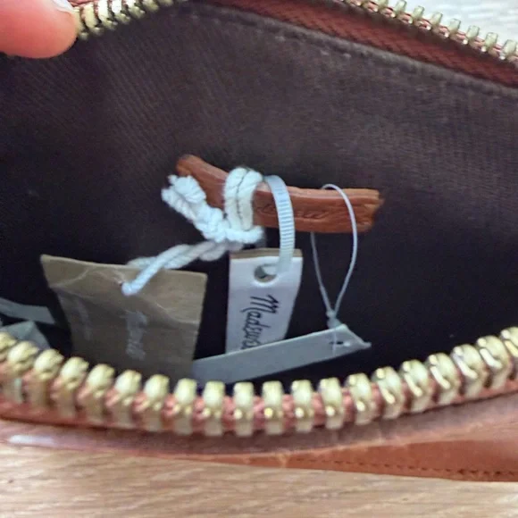 Madewell 100% Leather Belt Bag Crossbody Brown • New With Tags - Picture 3 of 5